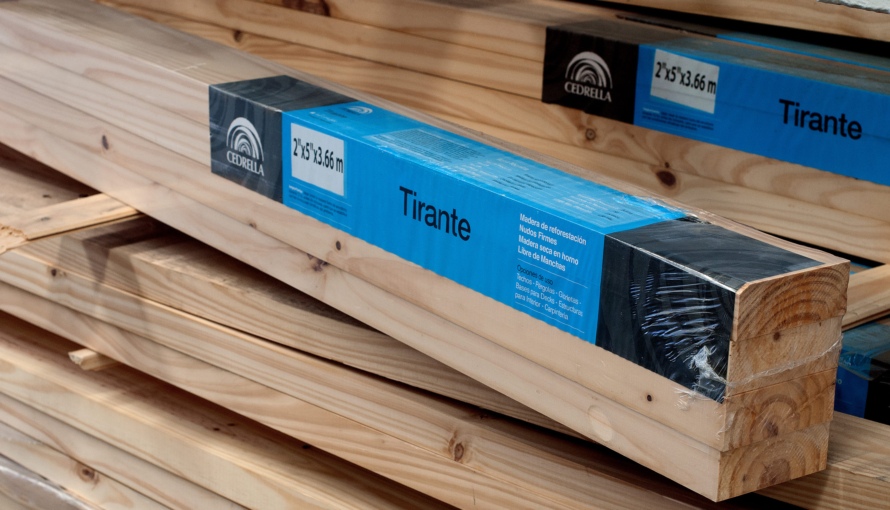 Tirante Pino Cepillado Premium 2X5X4.88M - Easy